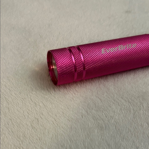 EverBrite Pink Mini Flashlight Set - Picture 2 of 2
